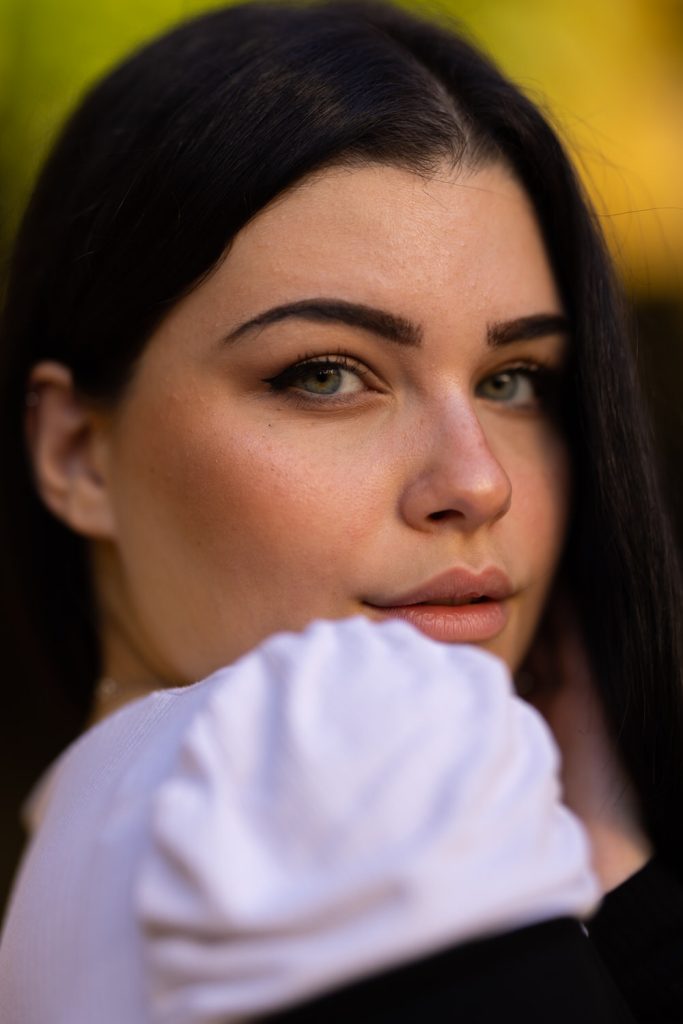 Female model, photo taken with the Canon R5, and the Canon RF 85mm f1.2 L USM - 68 - 01